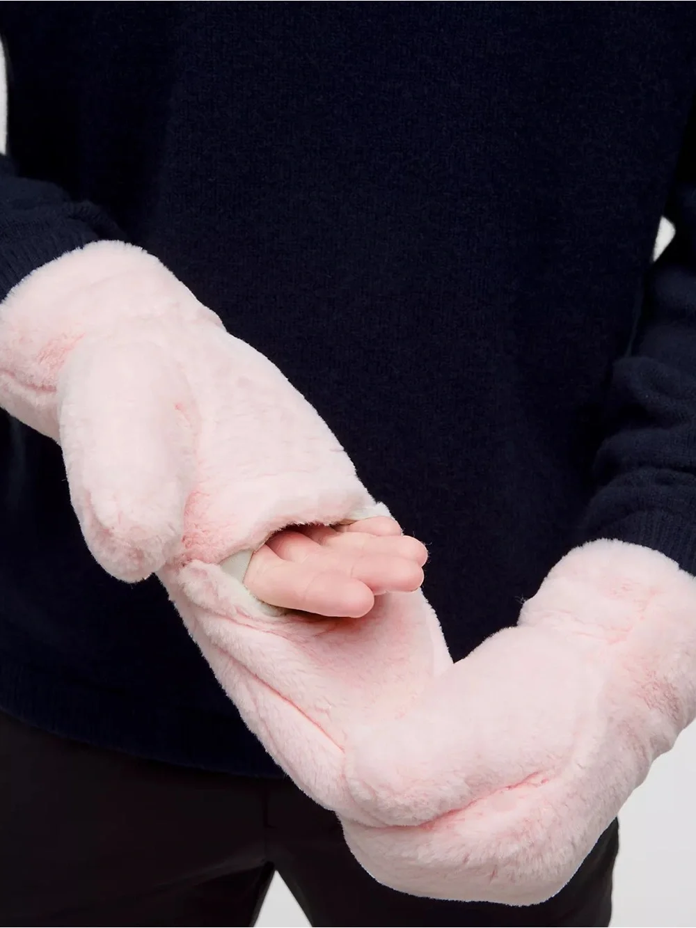 NWT Lululemon Plush Fleece Mittens Strawberry Milkshake